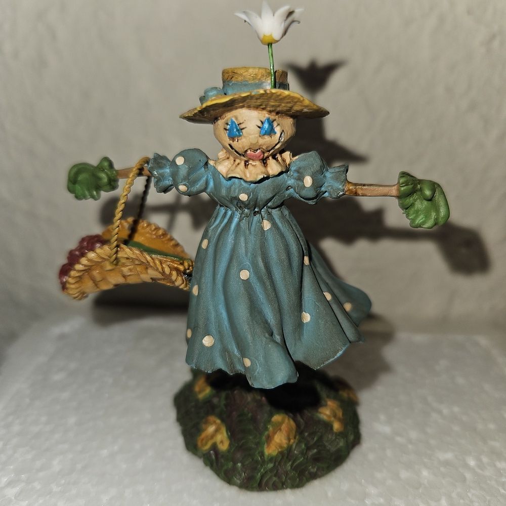 Department 56 "My Garden Scarecrow" Mini Figurine